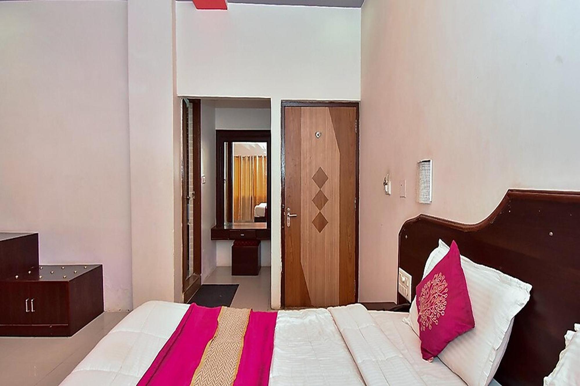 Hotel Deep Palace Udaipur Exterior foto